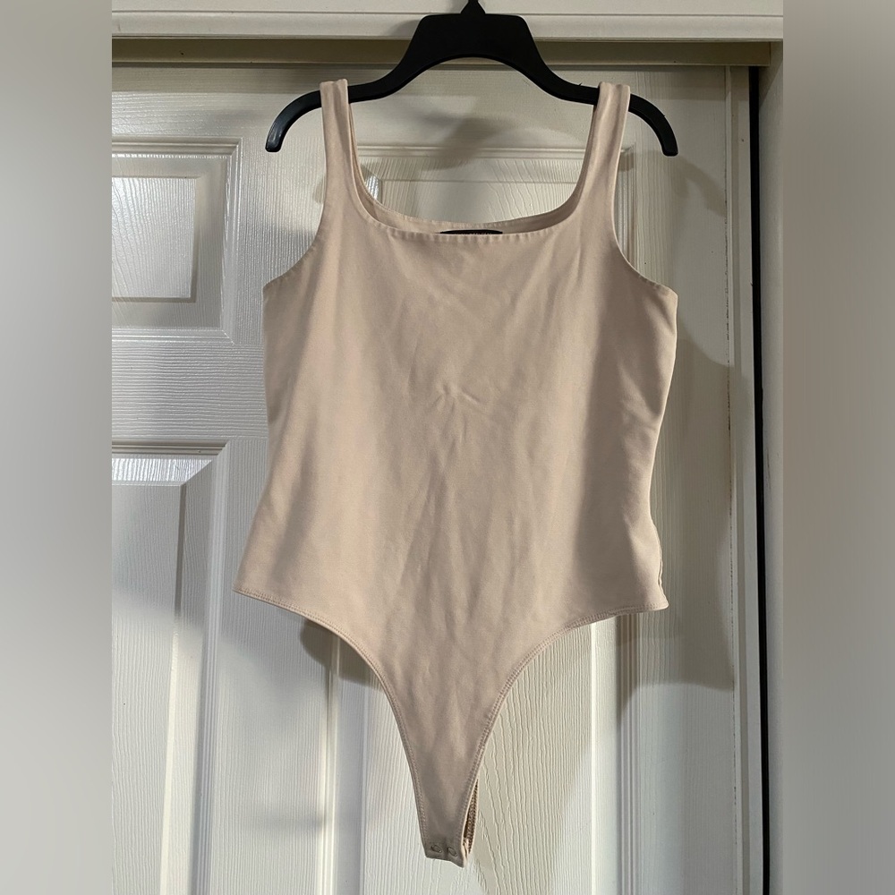 Banana Republic Factory Beige Bodysuit Size Small